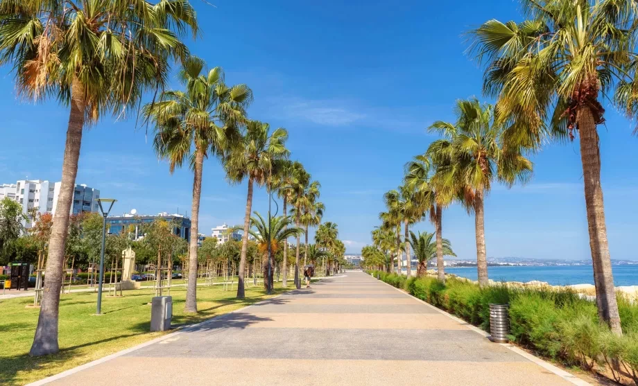 Limassol – Cosmopolit, modern și ideal pentru city break la mare
