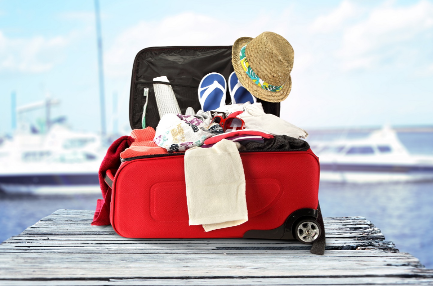 Ce trebuie să conțină bagajul tău pentru o vacanță fără stres
