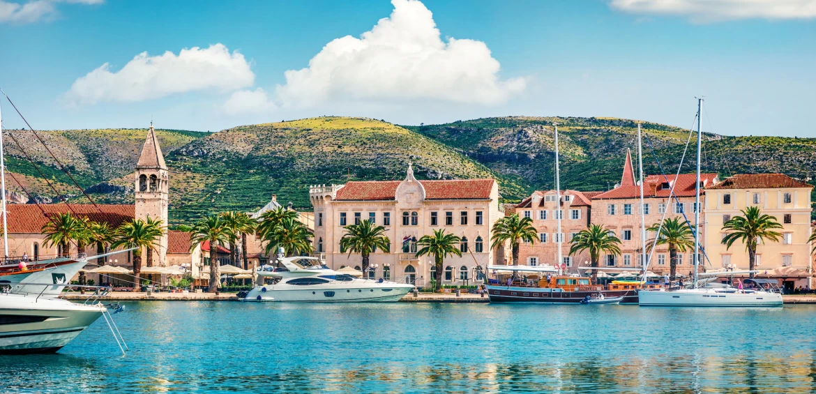 Split – Urban, relaxant și deschidere spre insule