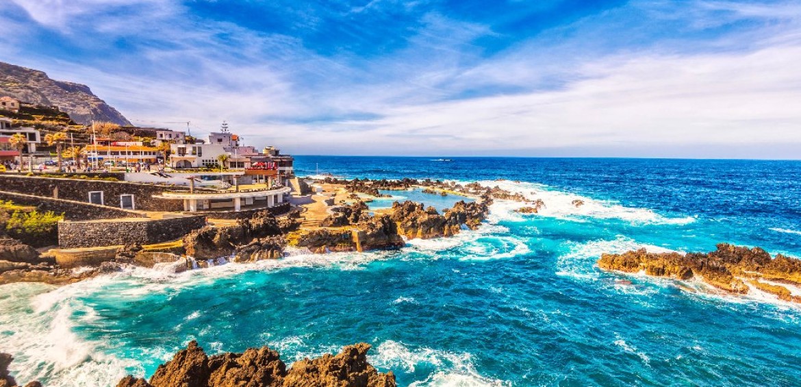 Azore – Insule verzi, lacuri vulcanice și aventură