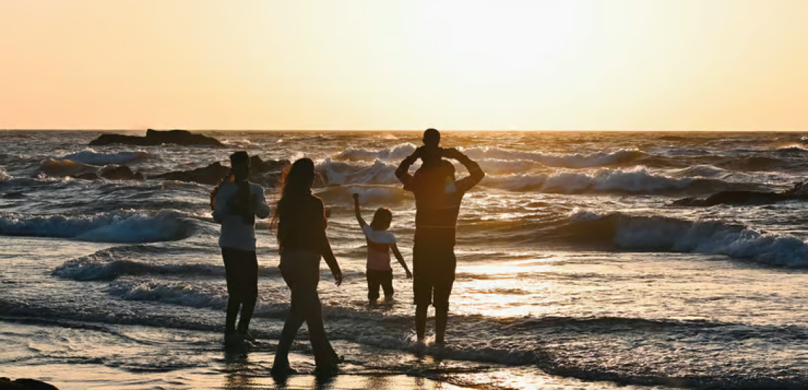 Prietenii și familia se reunesc